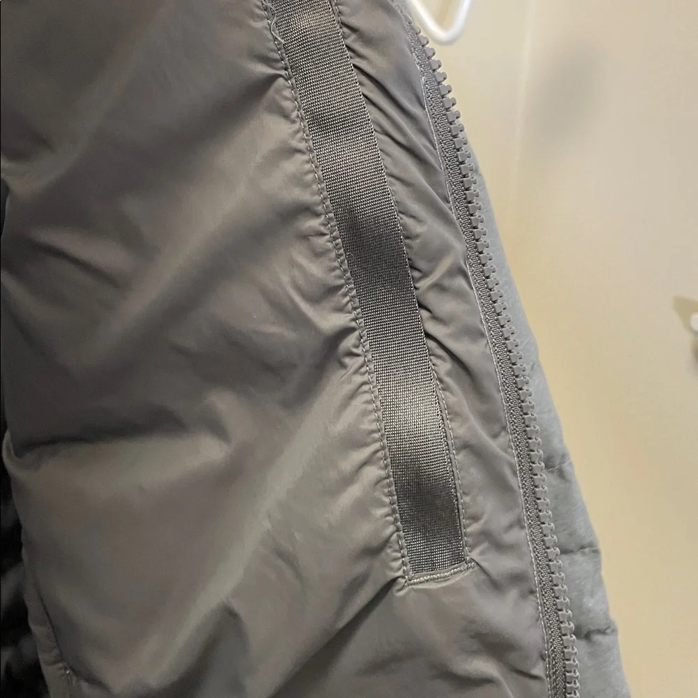 The North Face - Classic Outdoor Puffer Jacket - Grey - M - Picture 6 of 14